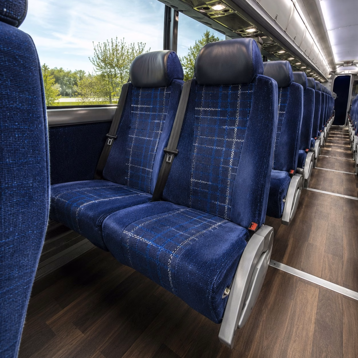shuttle guests between lubbock hotels and your wedding venue without the hassle